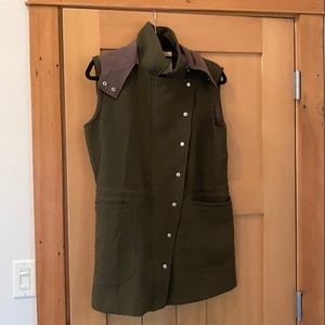 Anthropologie Cartonnier vest with hood